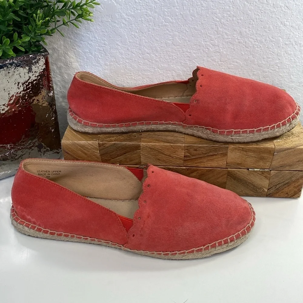 Talbots Izzy‎ Scalloped Suede Chic Red Espadrilles Size 9
